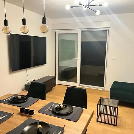 Olive Oasis Penthouse With Jacuzzi Apartment *