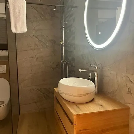 Olive Oasis Penthouse With Jacuzzi * Zadar